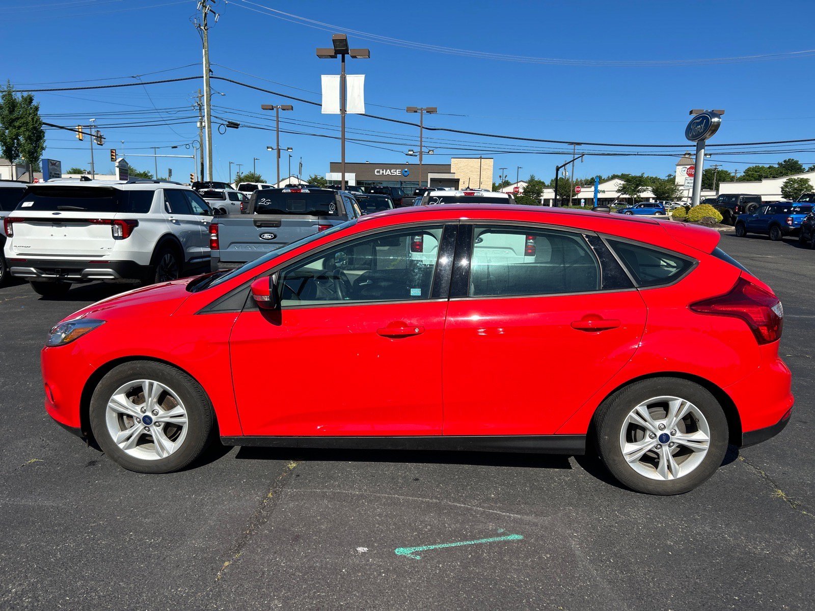 Used 2014 Ford Focus SE FWD image 8