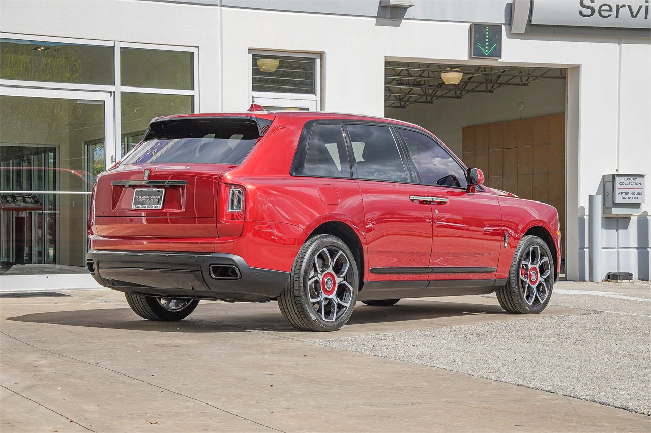 Certified 2024 Rolls-Royce Cullinan Black Badge w/ Dark Exterior Package image 10