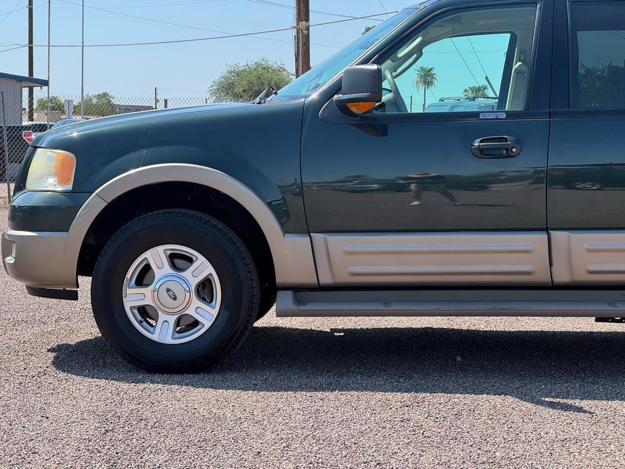 Used 2003 Ford Expedition Eddie Bauer RWD image 4