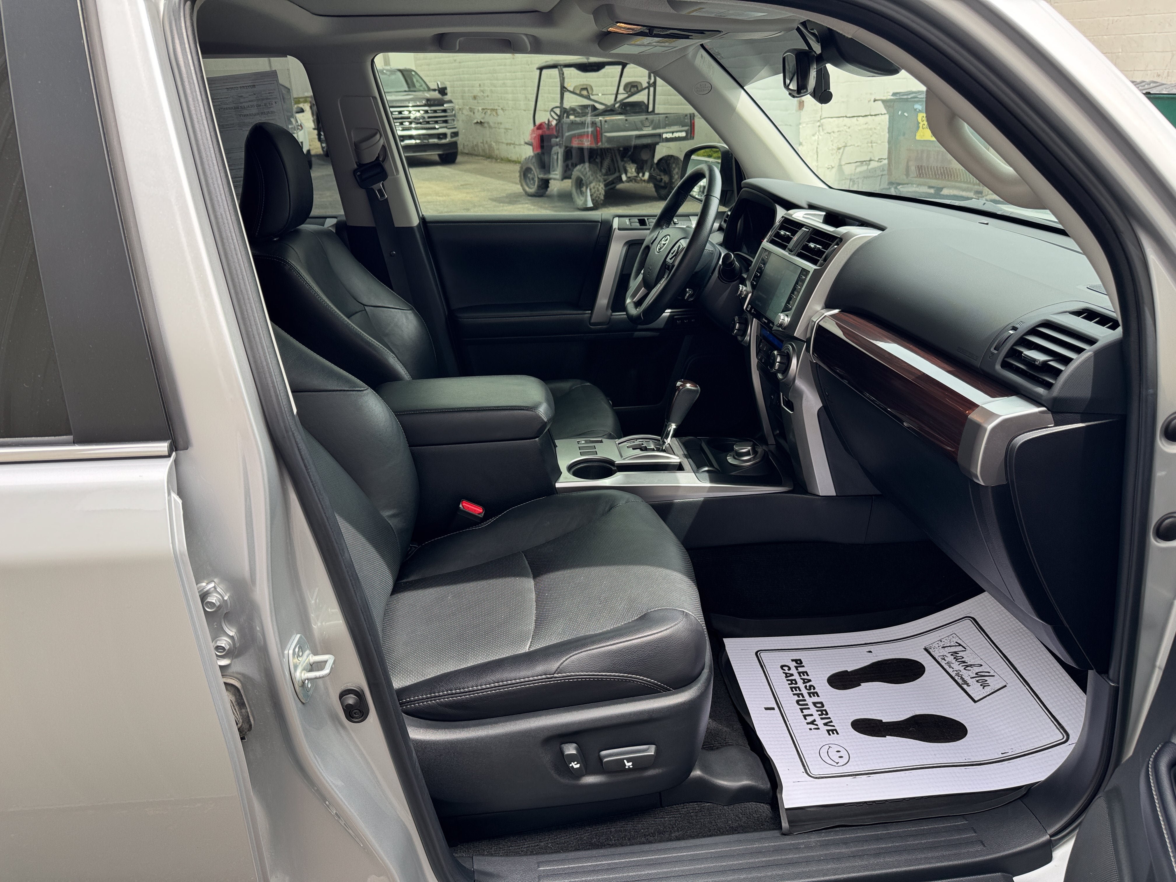 Used 2021 Toyota 4Runner Limited AWD/4WD image 27