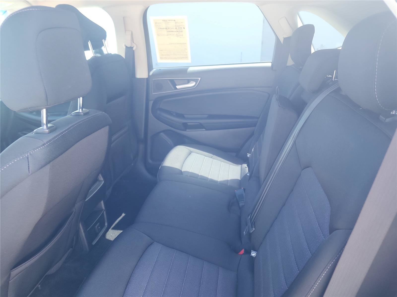 Certified 2020 Ford Edge SE FWD image 16
