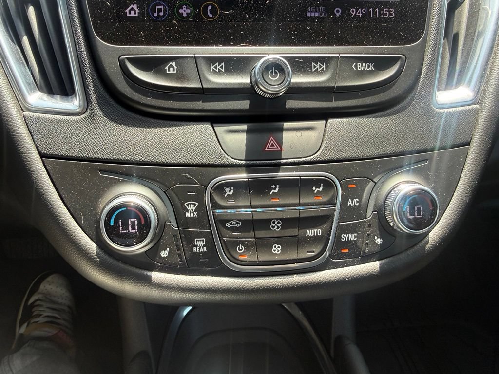 Used 2019 Chevrolet Malibu LT w/ Leather Package FWD image 21