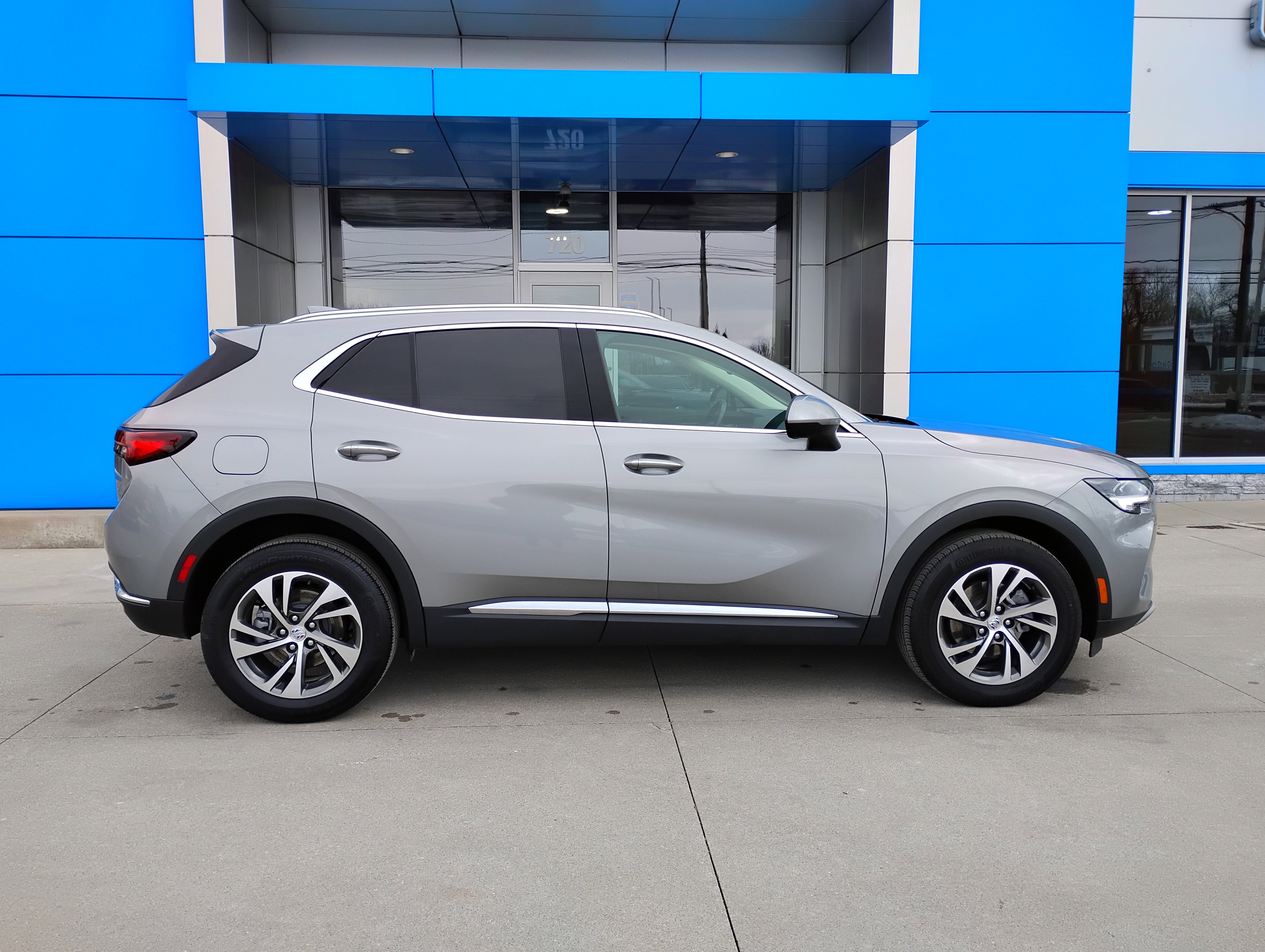 Used 2023 Buick Envision Essence image 33