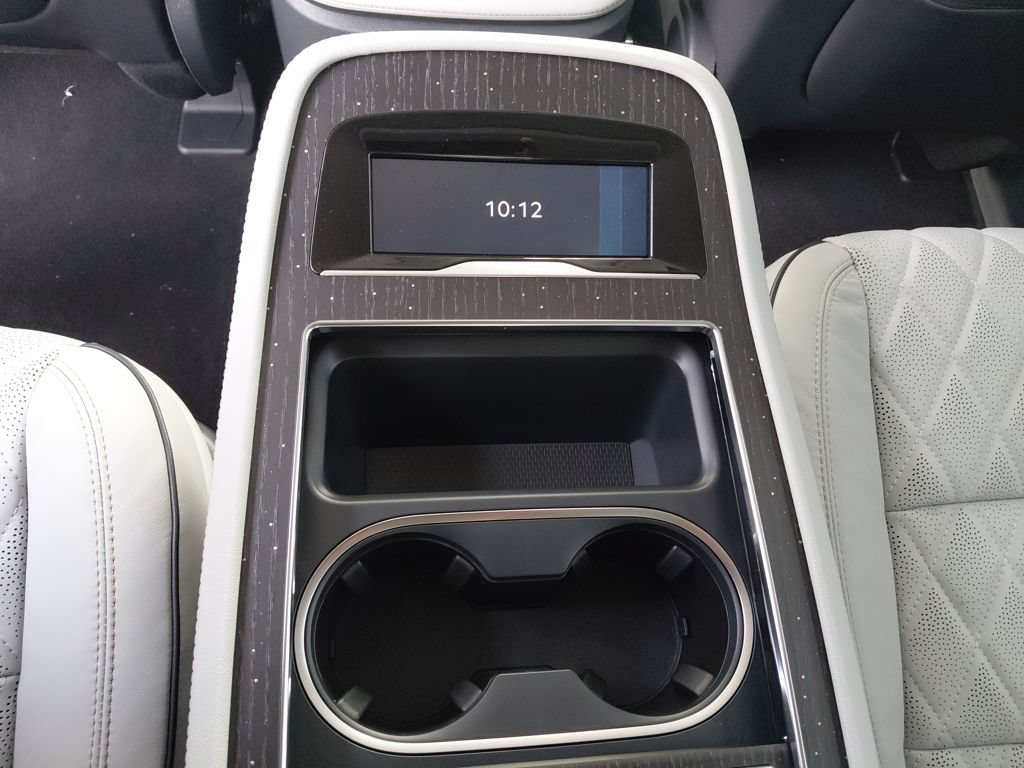 New 2026 Lincoln Navigator L Black Label AWD/4WD image 28
