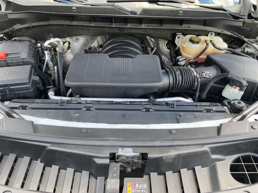 Used 2022 Chevrolet Tahoe Z71 w/ Luxury Package AWD/4WD image 10