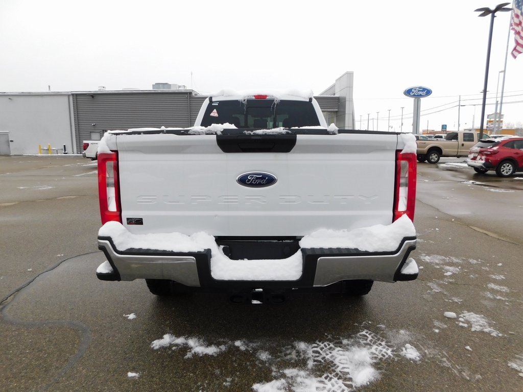 New 2025 Ford F350 XL w/ XL Off-Road Package image 4
