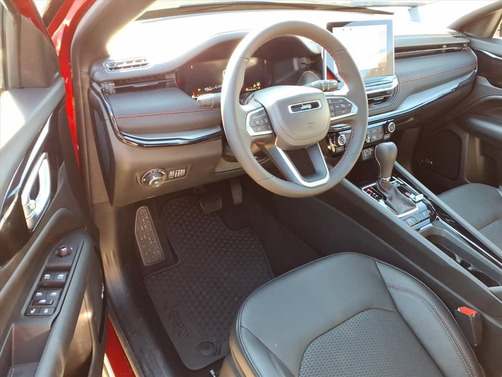 New 2026 Jeep Compass Trailhawk image 15