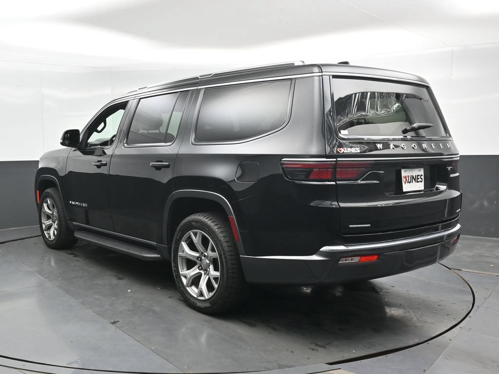 Used 2022 Jeep Wagoneer Series II AWD/4WD image 9