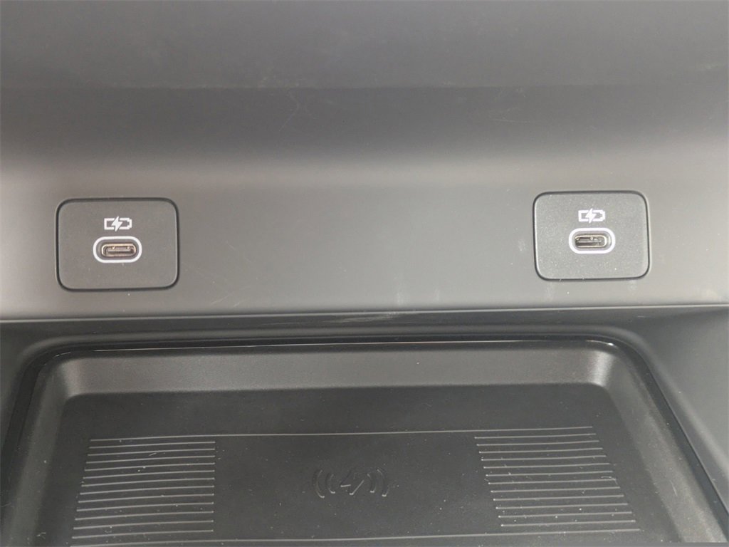 New 2025 Land Rover Discovery Sport Dynamic SE image 26