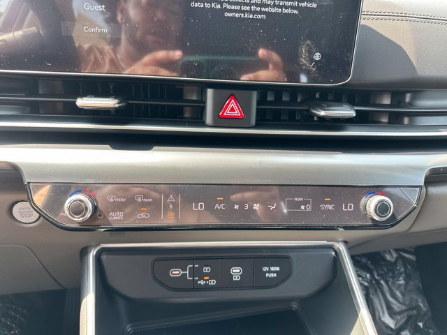 New 2026 Kia Carnival FWD image 38