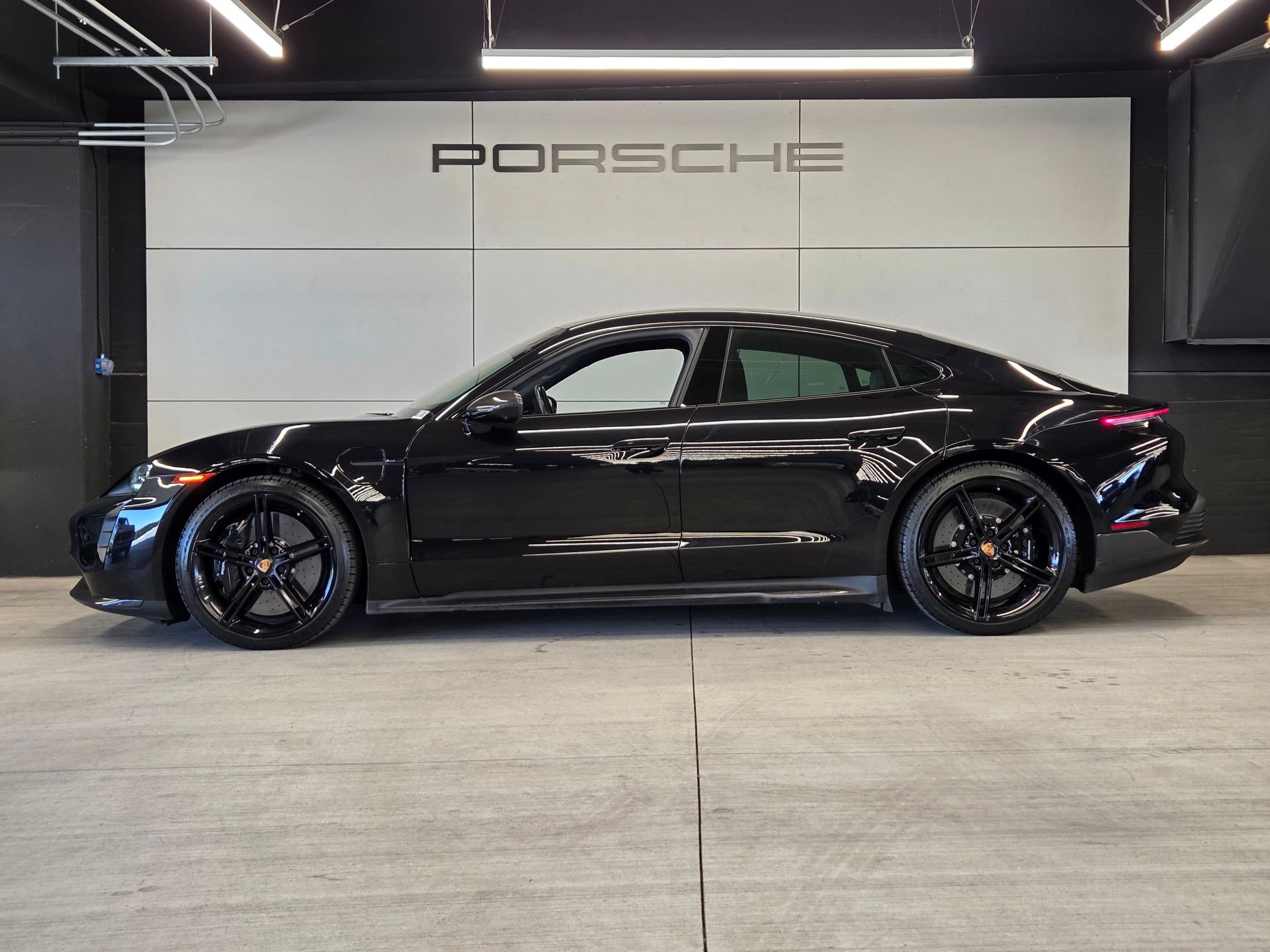 Certified 2021 Porsche Taycan Turbo S AWD/4WD image 2