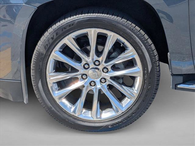 Used 2019 Cadillac Escalade Luxury AWD/4WD image 28