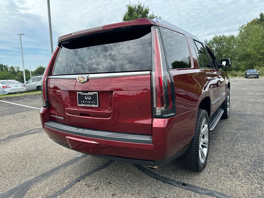 Used 2020 Cadillac Escalade Luxury AWD/4WD image 15