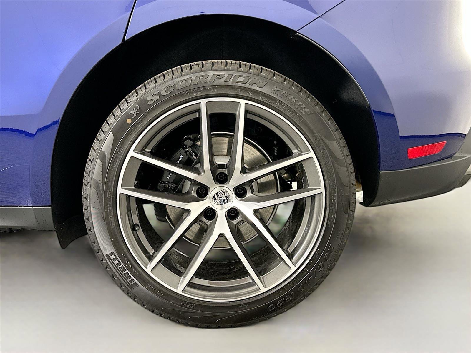 Certified 2026 Porsche Macan Turbo AWD/4WD image 12