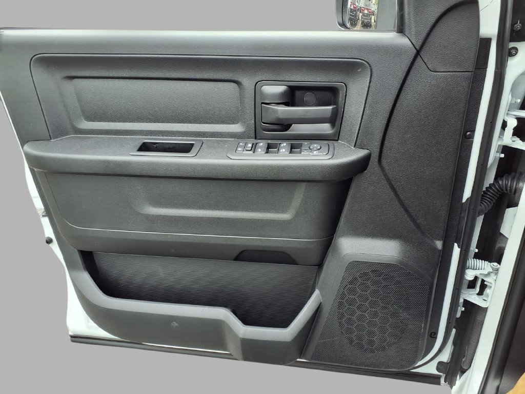 New 2027 RAM 3500 Tradesman AWD/4WD image 18