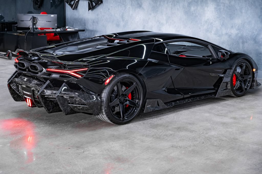 Used 2024 Lamborghini Revuelto AWD/4WD image 22