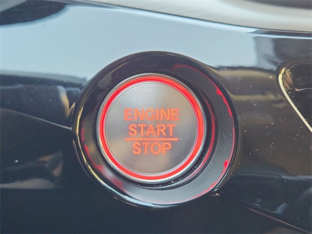 Used 2025 Acura MDX SH-AWD image 16