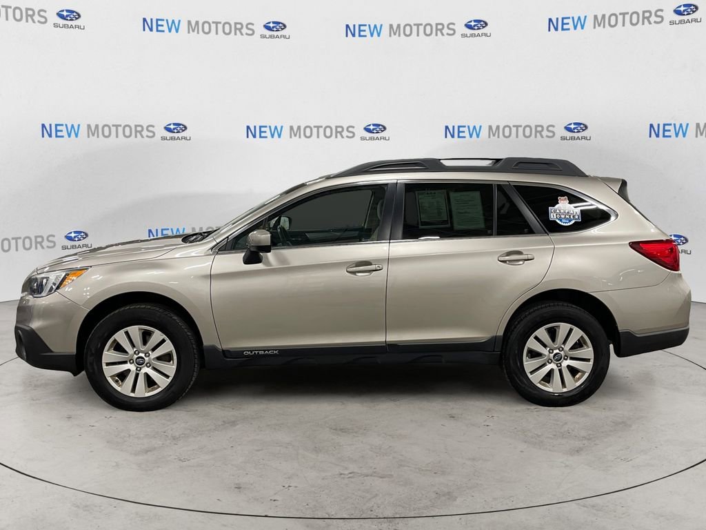 Used 2017 Subaru Outback 2.5i Premium AWD/4WD image 2