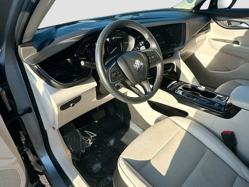 Used 2023 Buick Envision Essence image 9
