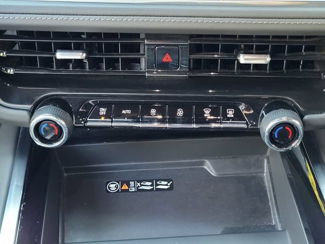 Used 2026 Chevrolet Suburban LT w/ Comfort Package AWD/4WD image 21