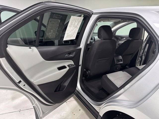 Used 2020 Chevrolet Equinox LS AWD/4WD image 21