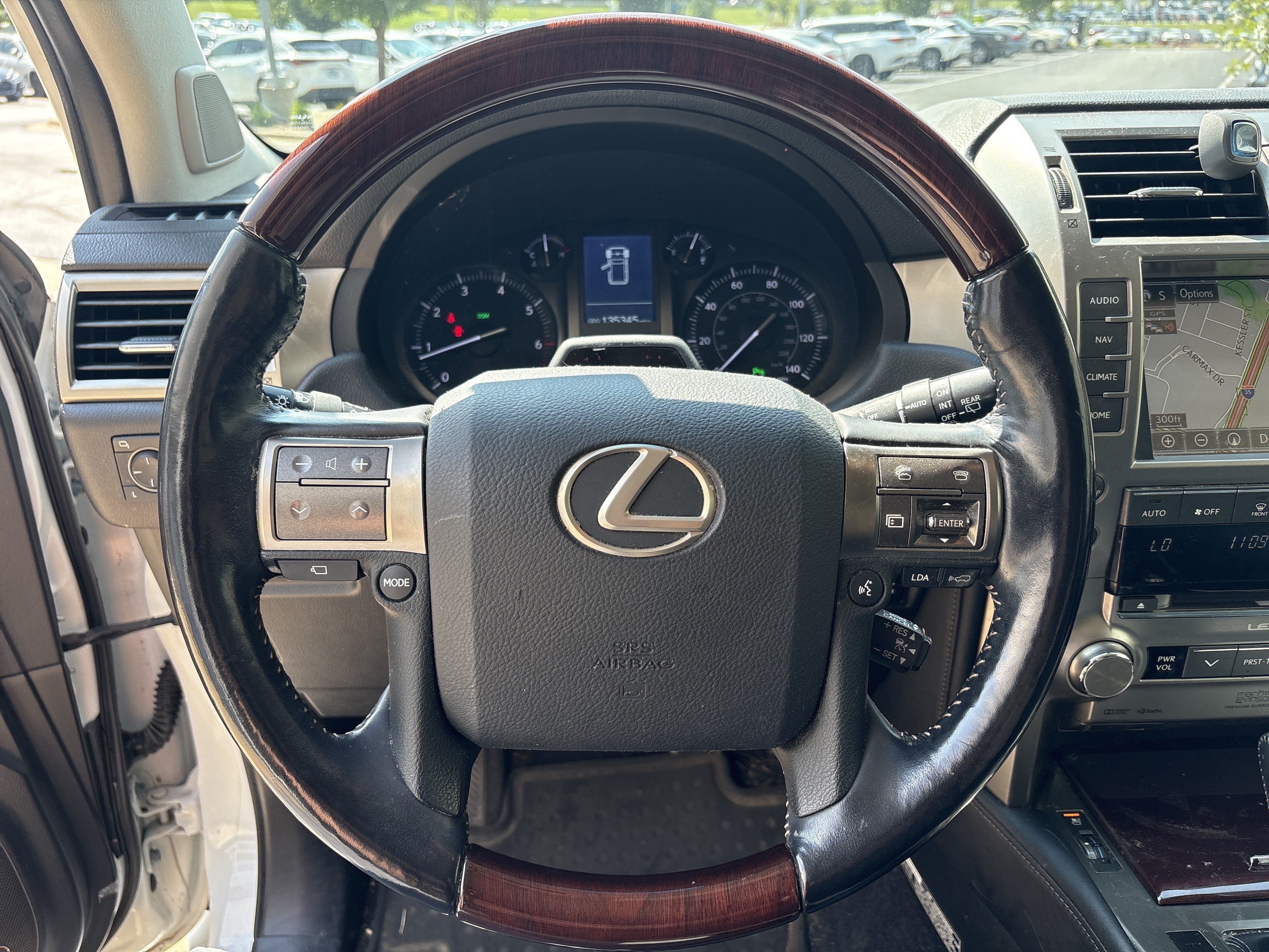 Used 2018 Lexus GX 460 Luxury AWD/4WD image 18