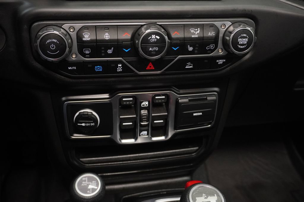 Certified 2023 Jeep Wrangler Unlimited w/ Sun & Screen Package image 36