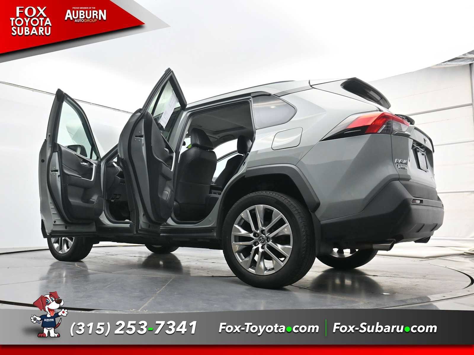 Used 2023 Toyota RAV4 XLE Premium AWD/4WD image 36