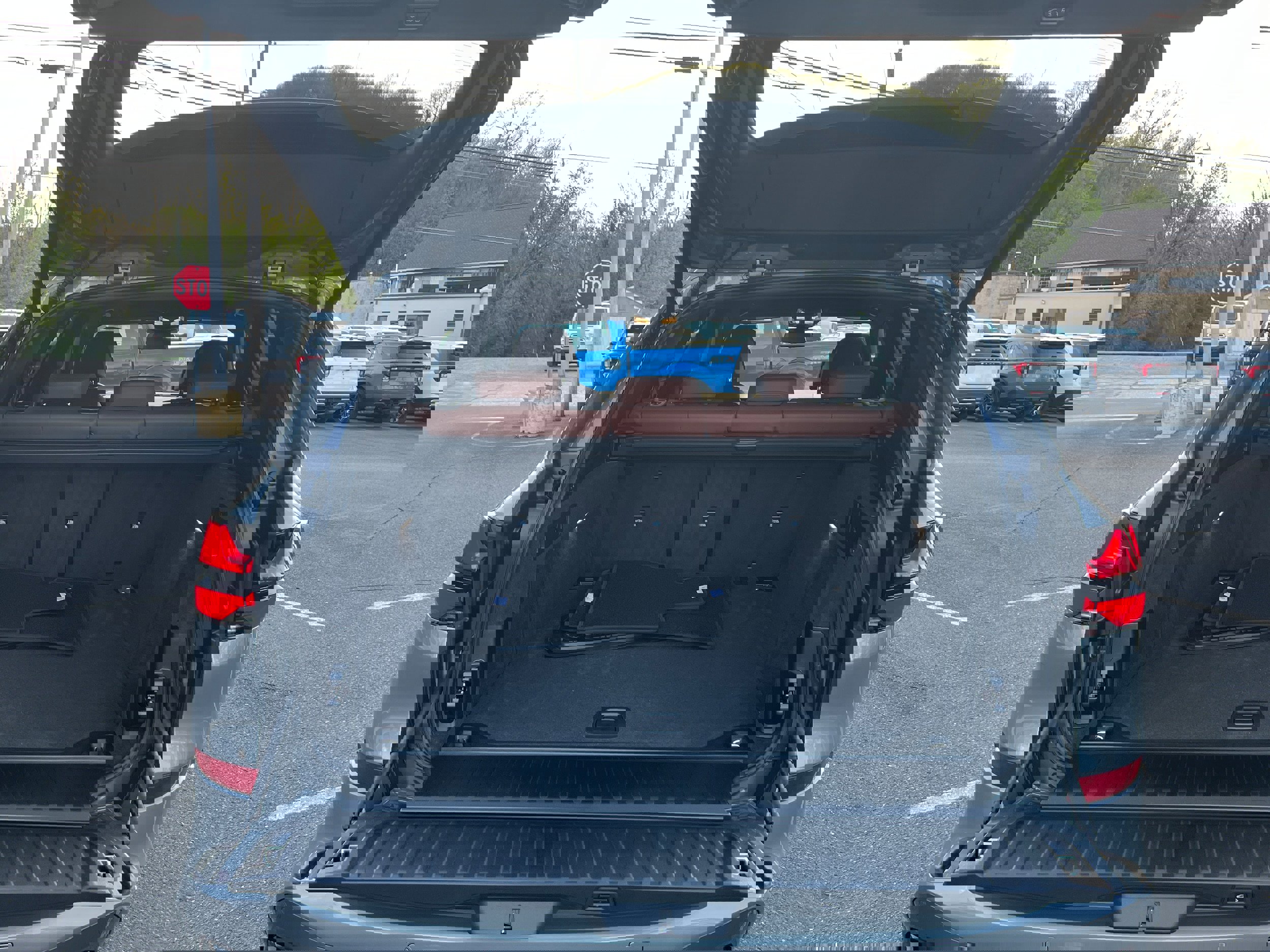 Used 2024 BMW X5 xDrive40i w/ M Sport Package image 7