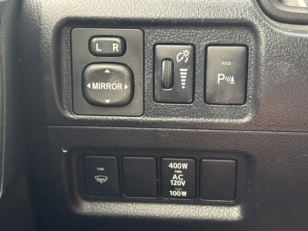 Used 2015 Toyota 4Runner Limited AWD/4WD image 25