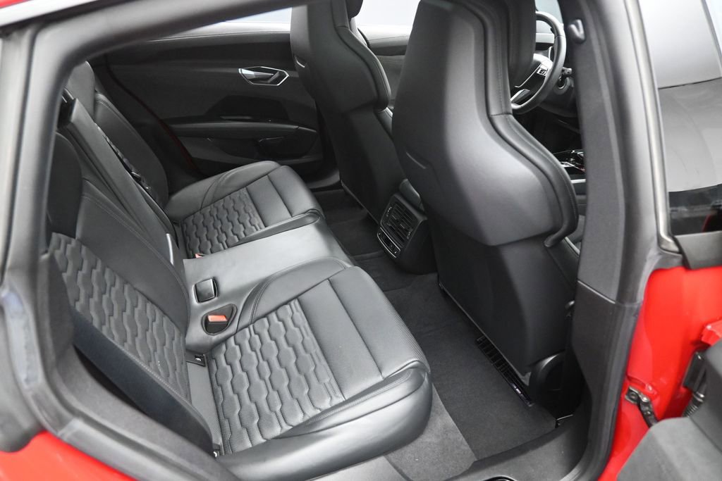Used 2022 Audi e-tron GT Prestige w/ Prestige Package AWD/4WD image 31