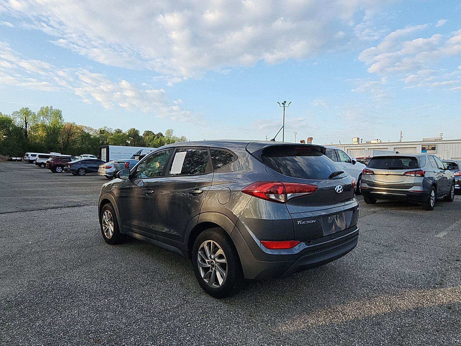 Used 2018 Hyundai Tucson SE image 3