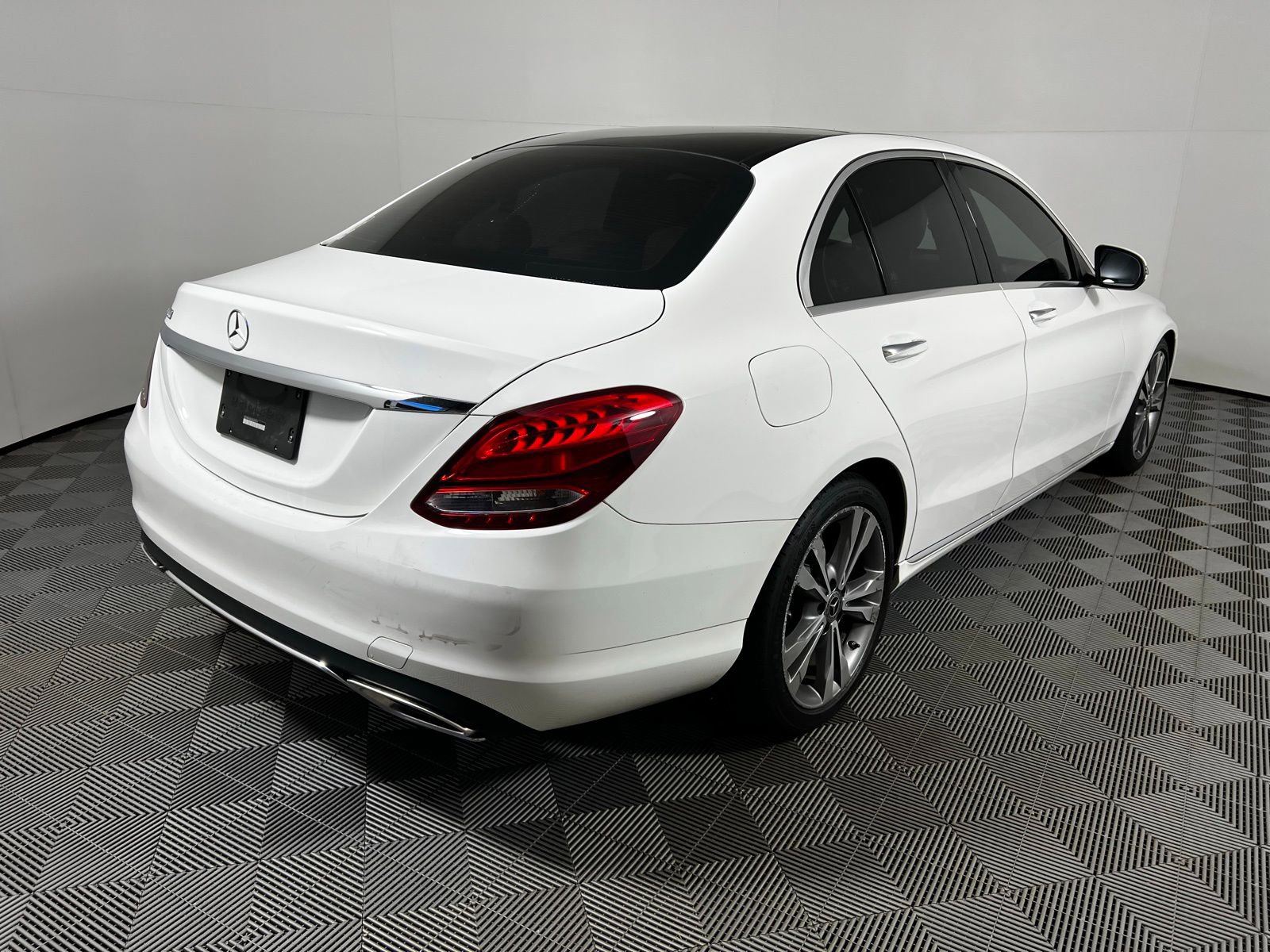 Used 2018 Mercedes-Benz C 300 C 300 image 5