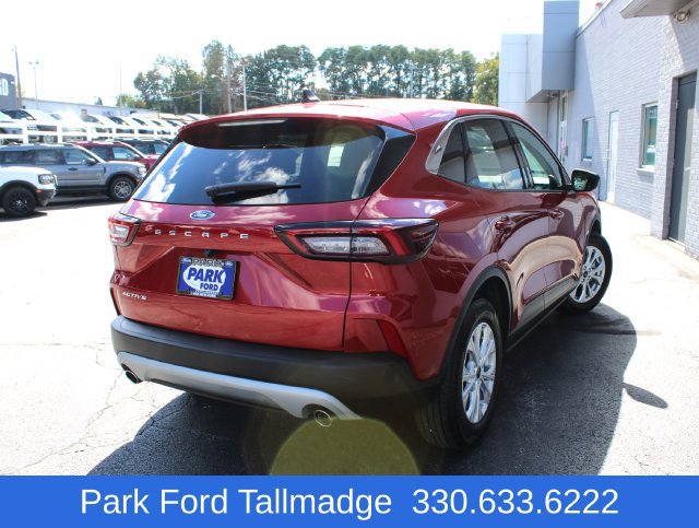 Used 2023 Ford Escape Active w/ Cold Weather Package FWD image 5