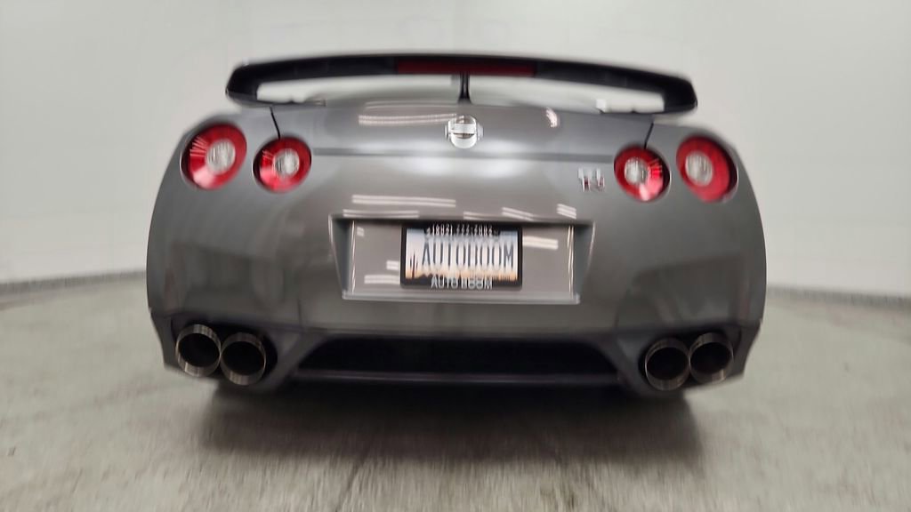 Used 2009 Nissan GT-R Premium AWD/4WD image 22