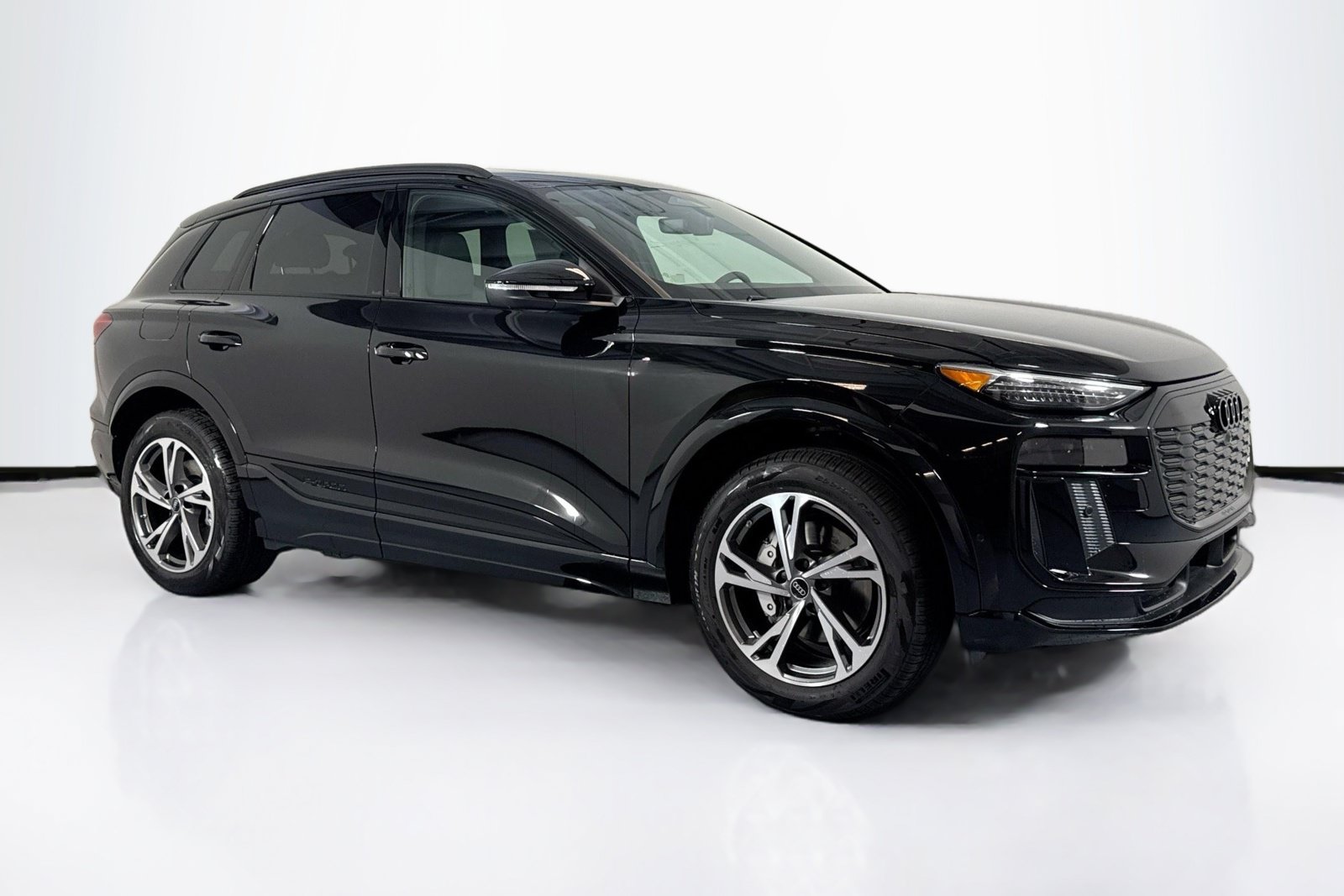 New 2027 Audi Q6 e-tron Premium Plus AWD/4WD image 3