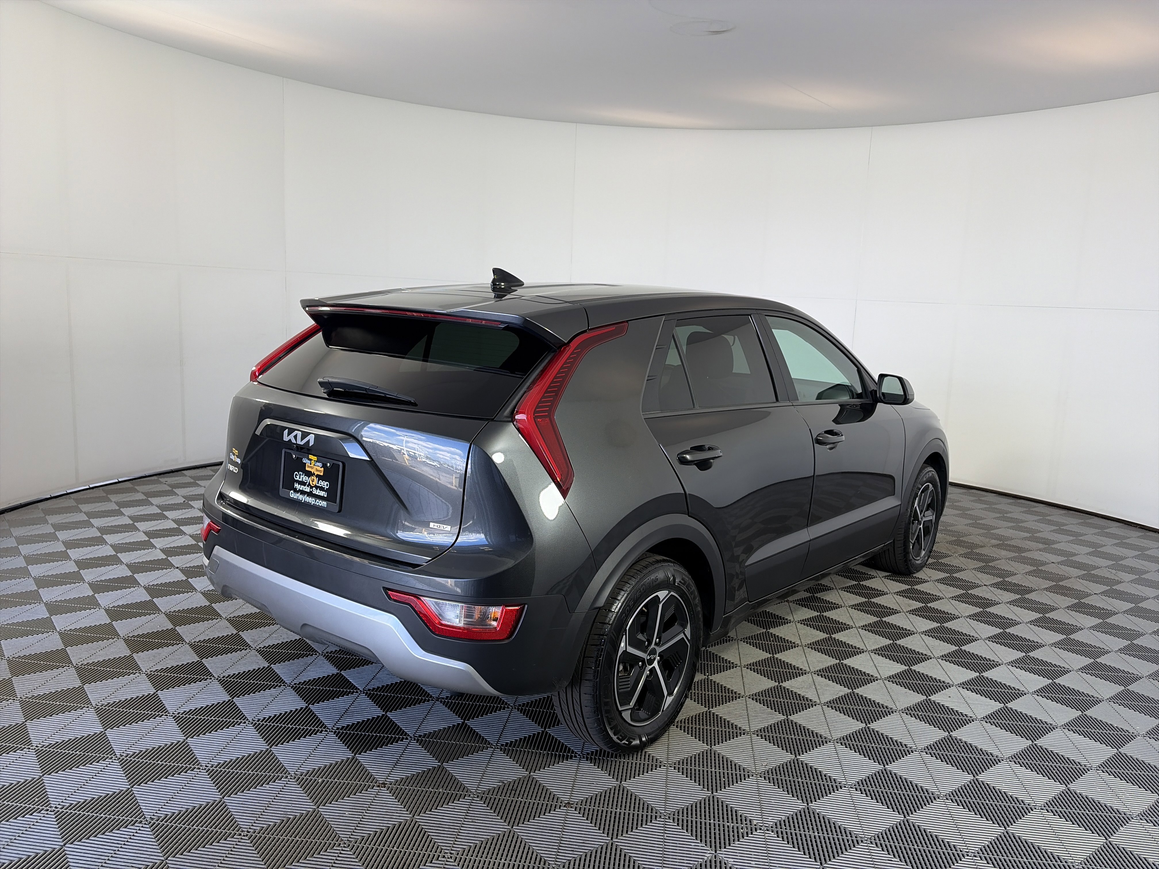 Used 2024 Kia Niro LX FWD image 10