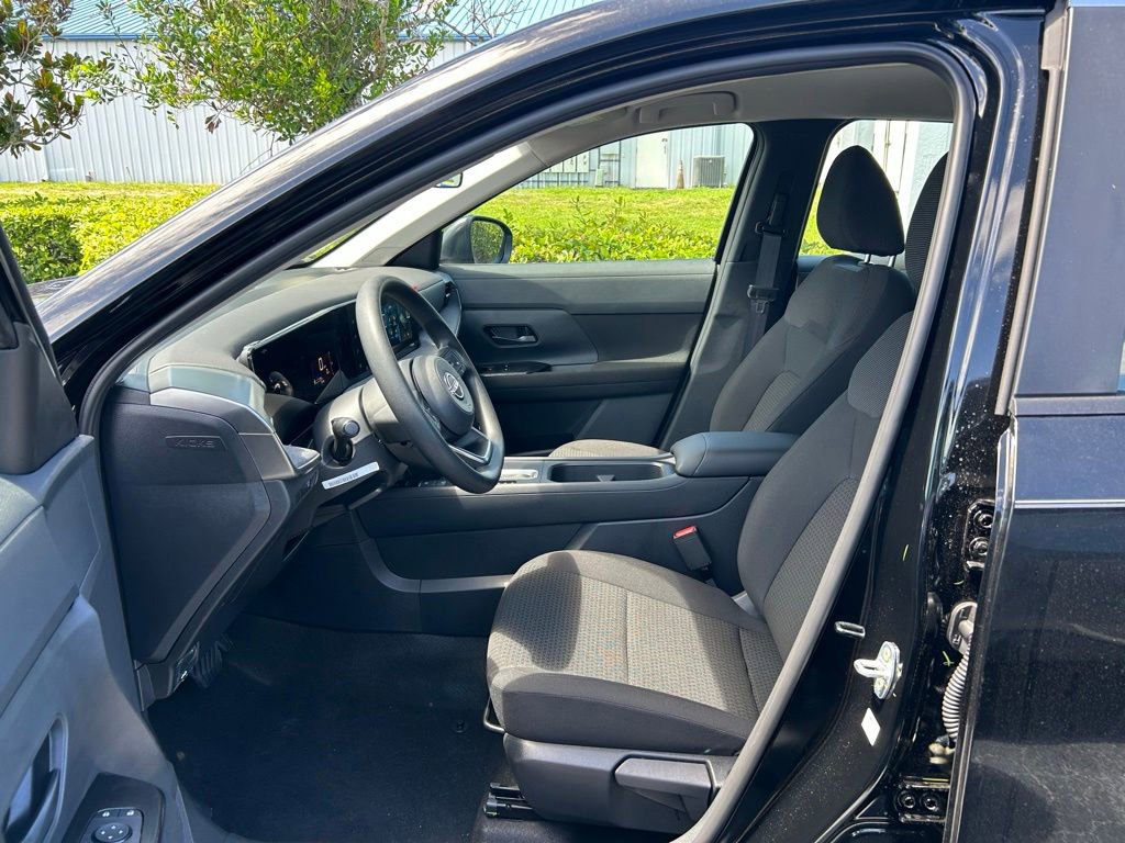New 2026 Nissan Kicks S FWD image 16