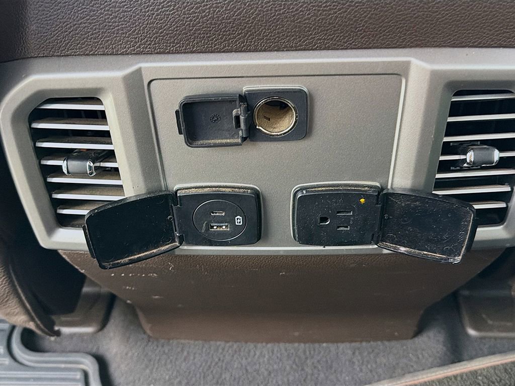 Used 2020 Ford F350 King Ranch w/ Chrome Package image 38