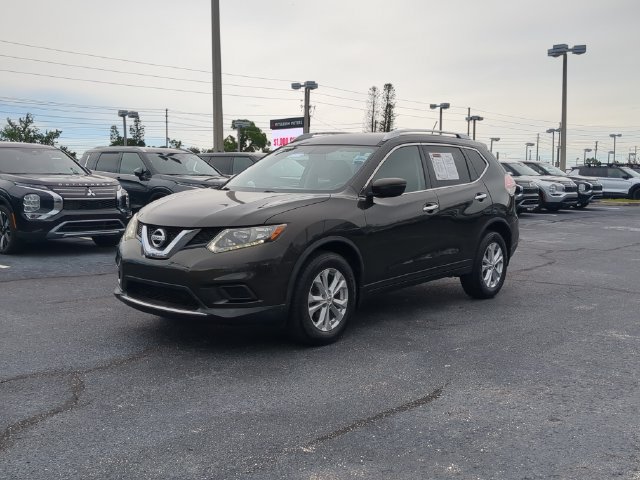 Used 2016 Nissan Rogue SV
