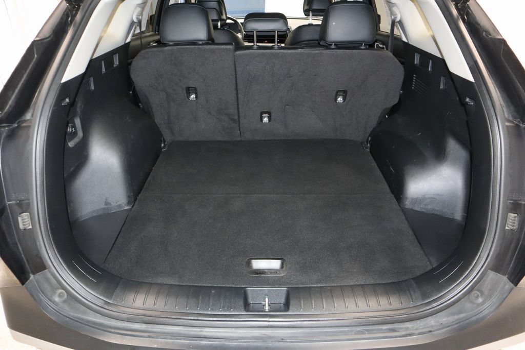 Used 2025 Kia Sportage EX FWD image 15
