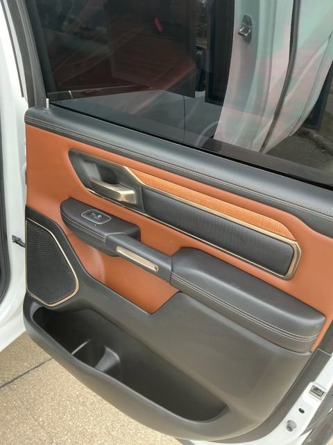 Used 2023 RAM 1500 Limited w/ Body Color Bumper Group image 9