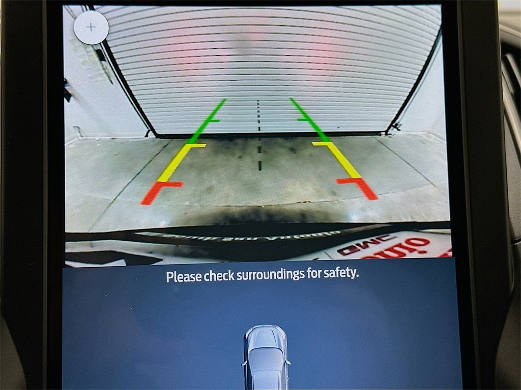 Used 2022 Ford Edge SE w/ Black Appearance Package image 13