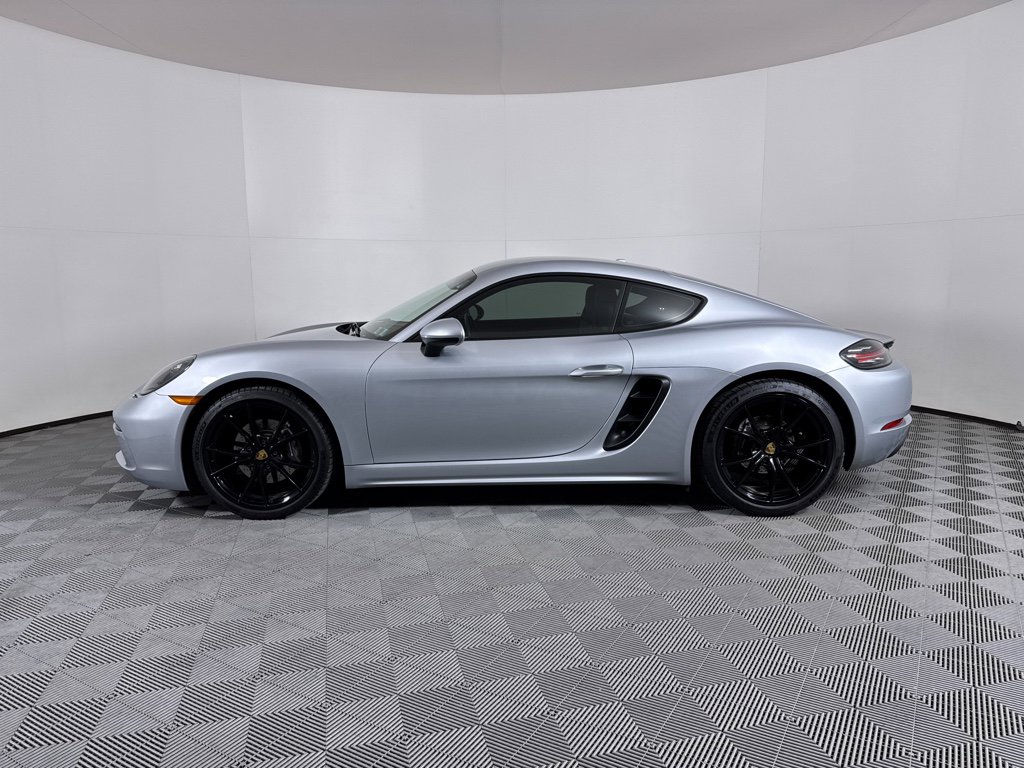 Used 2018 Porsche 718 Cayman image 11