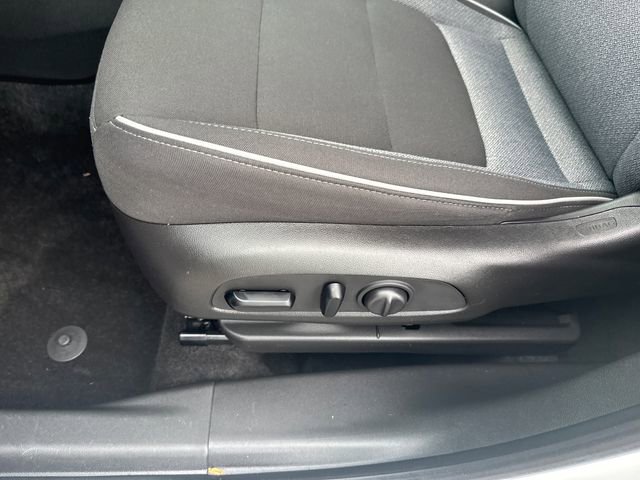 Used 2022 Chevrolet TrailBlazer LT FWD image 11