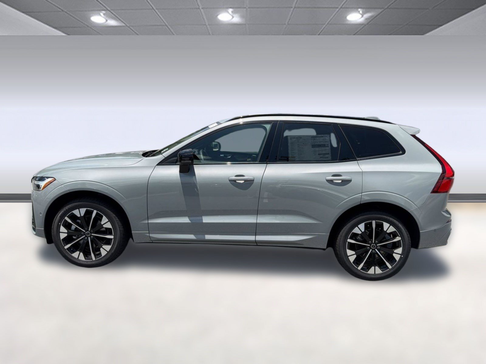 New 2026 Volvo XC60 B5 Plus w/ Protection Package Premier AWD/4WD image 2
