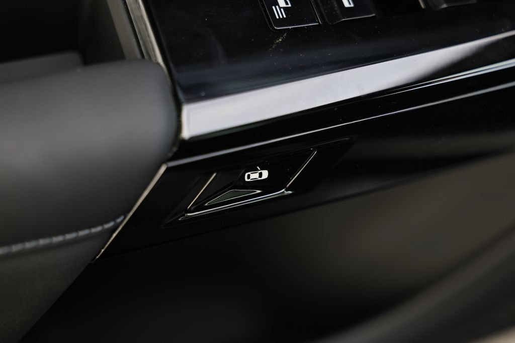 New 2026 BMW i7 xDrive60 AWD/4WD image 16
