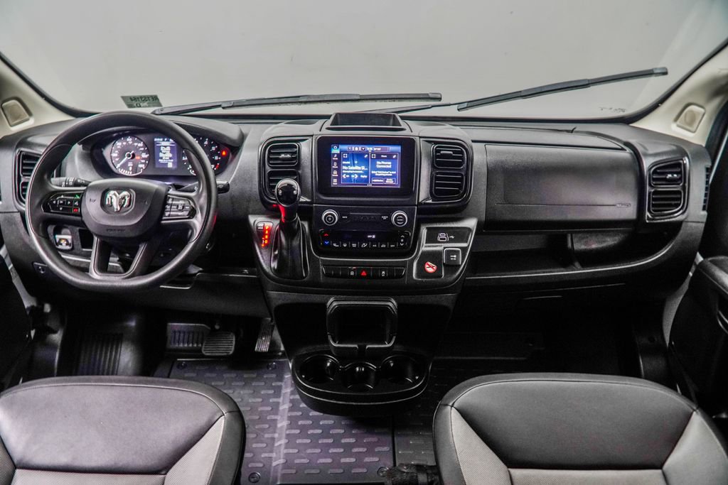 Used 2024 RAM ProMaster 2500 w/ Convenience Group FWD image 5