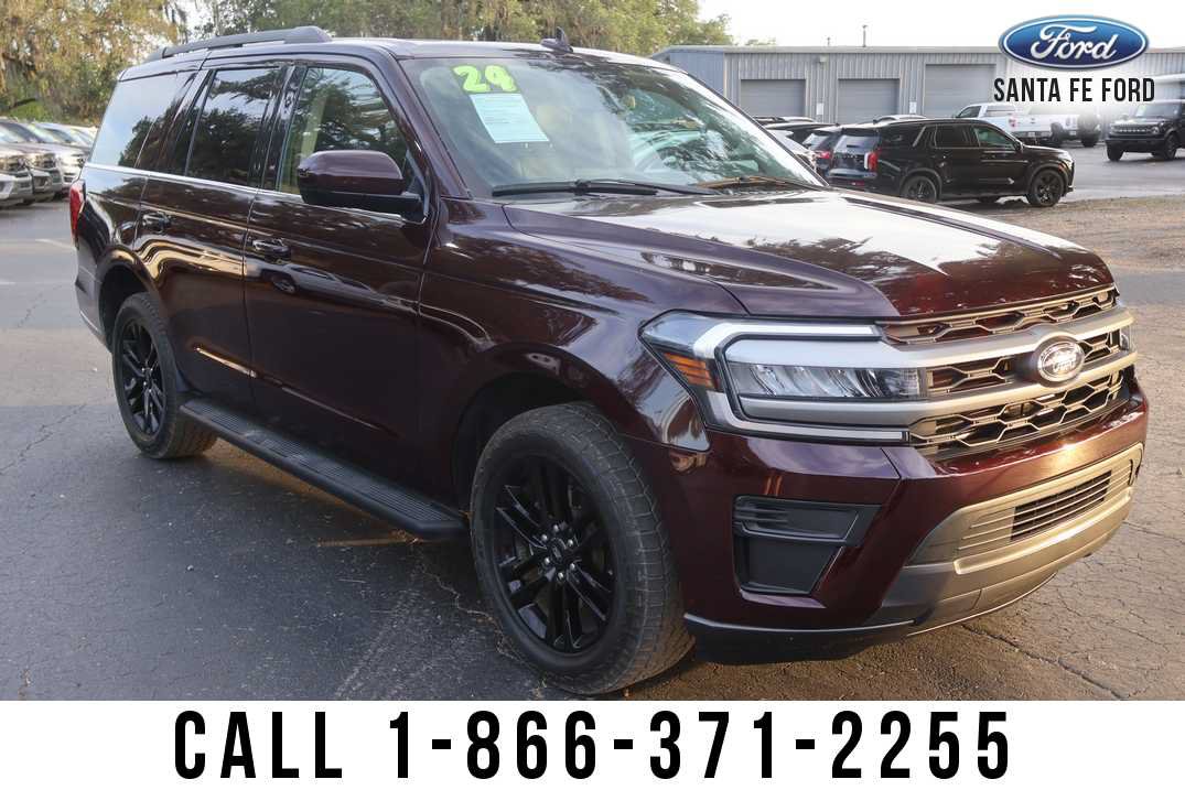 Used 2024 Ford Expedition XLT RWD image 5
