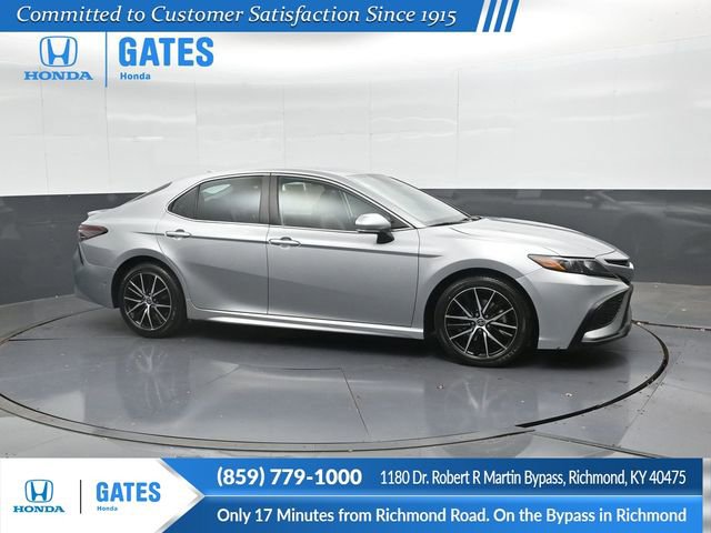 Used 2023 Toyota Camry SE